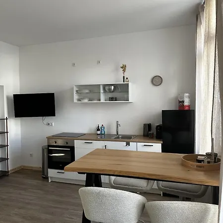 Zentrale & Moderne In Dueren's Zentrum *
